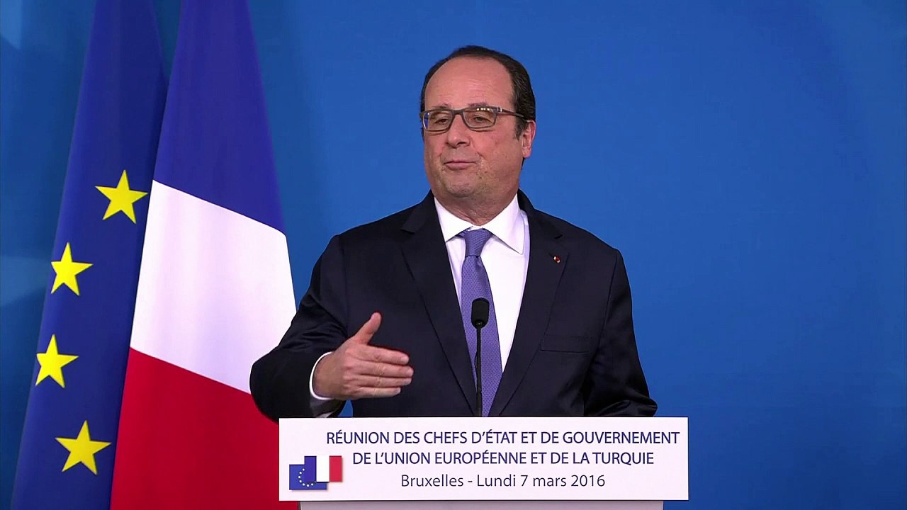 Migrants: Hollande salue les progrès vers un accord UE-Turquie