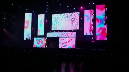 Violetta Live in Mexico City: Abrázame y verás