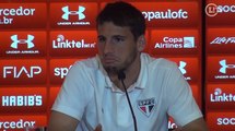 Calleri se irrita com pergunta e nega racha entre brasileiros e argentinos no São Paulo