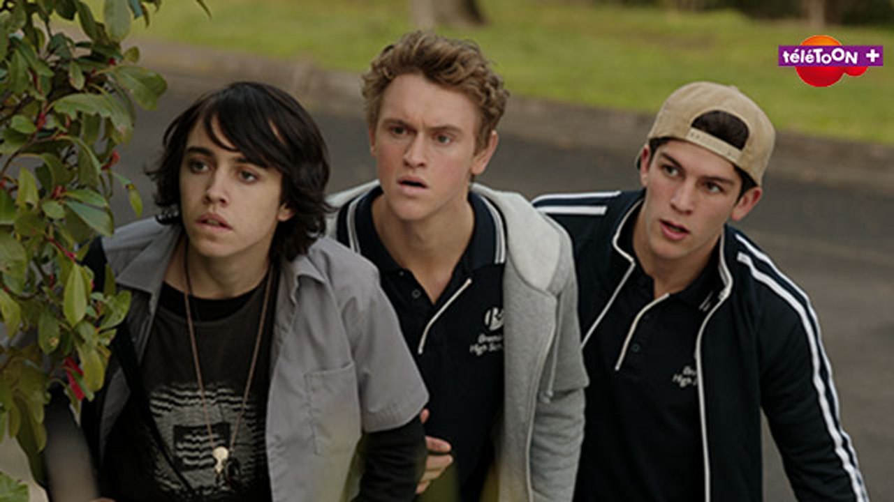 NOWHERE BOYS ENTRE DEUX MONDES - SAISON 2 - Résumé épisode 4 "La quête du nouvel élément" (Série TéléTOON+)