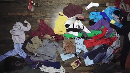 Clip stop-motion độc đáo làm từ những bộ quần áo