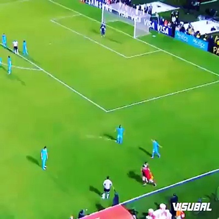 تصرف طريف من حكم راية مجنون