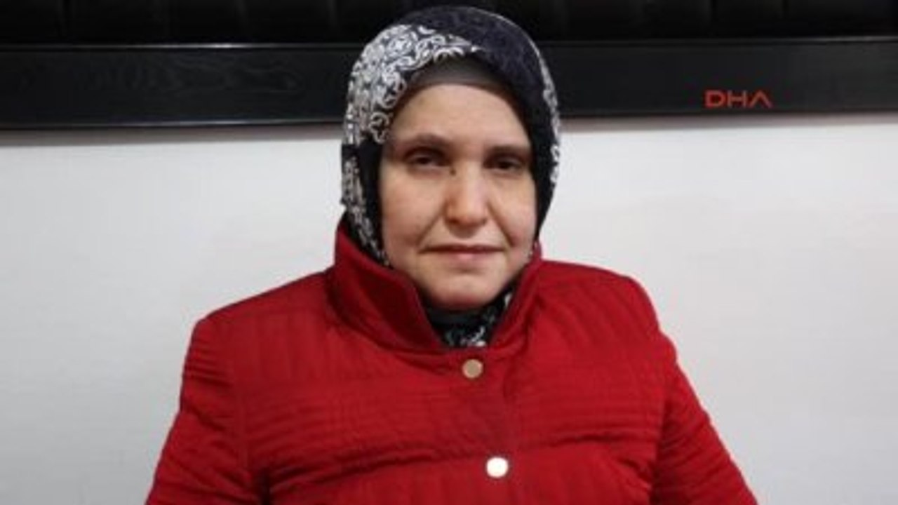 Görme Engelli Kadın Başkan, Engelli Kız Çocuklarının Okuması İçin Mücadele Ediyor