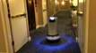 Un robot s'occupe de faire le room service dans un hôtel !