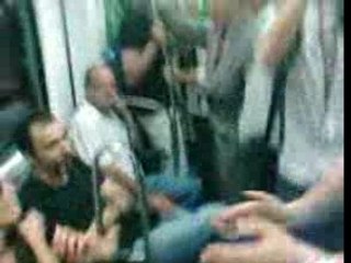 Alg - Arg,  supporters Algeriens dans le metro de Barcelone