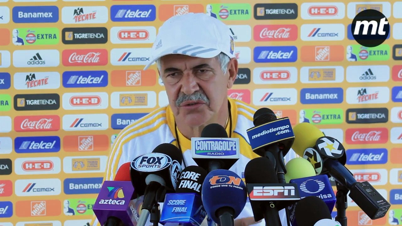 Roces al final del Clásico, normal para Tuca