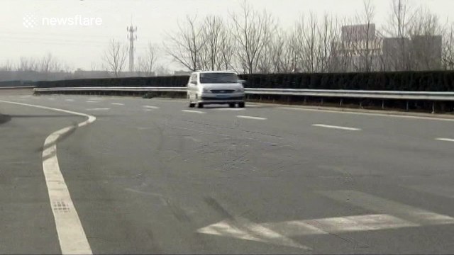 Coach driver fights passenger because he won't stop smoking