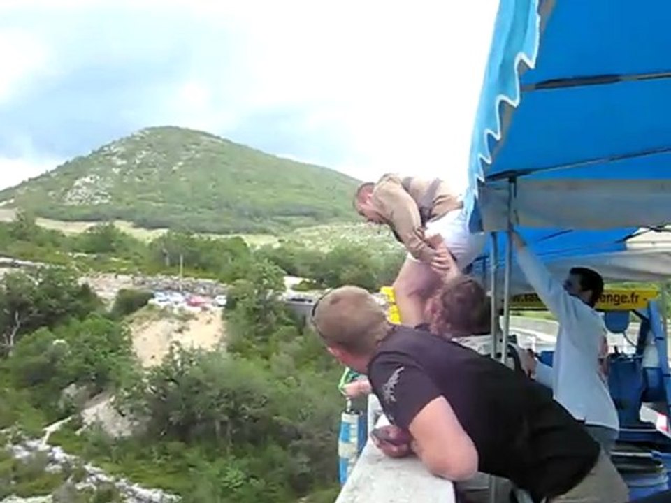 Saut à l'elastique pont artubi