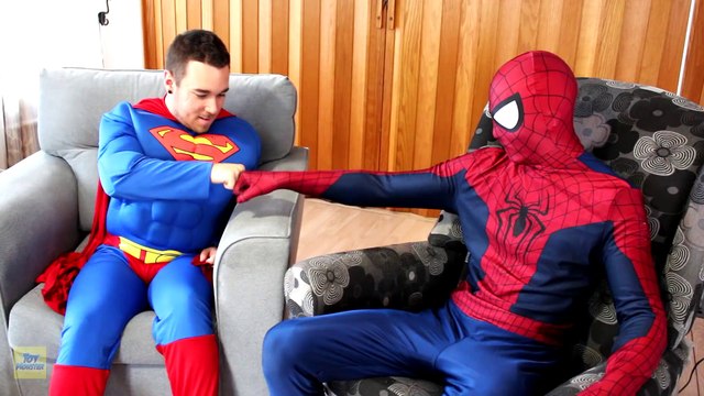 Spiderman vs Superman vs Venom in Real Life! Spiderman & Superman Battle Venom Superhero Movie!