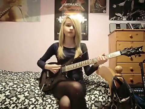 ВОТ ЭТО КРУТО! Девушки тоже могут играть на электрогитаре