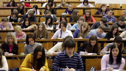 О чем думают девушки на парах.