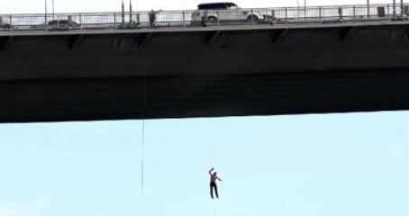 Boğaziçi Köprüsü'ndeki İntiharda "Trafikte Kaldık, Hadi Atla" Gözaltısı