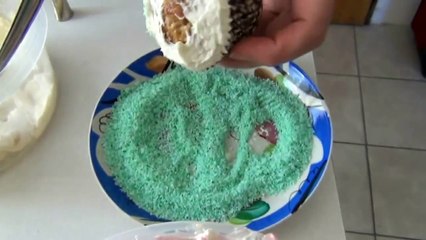 Как украшать капкейки! Розы из масляного крема!