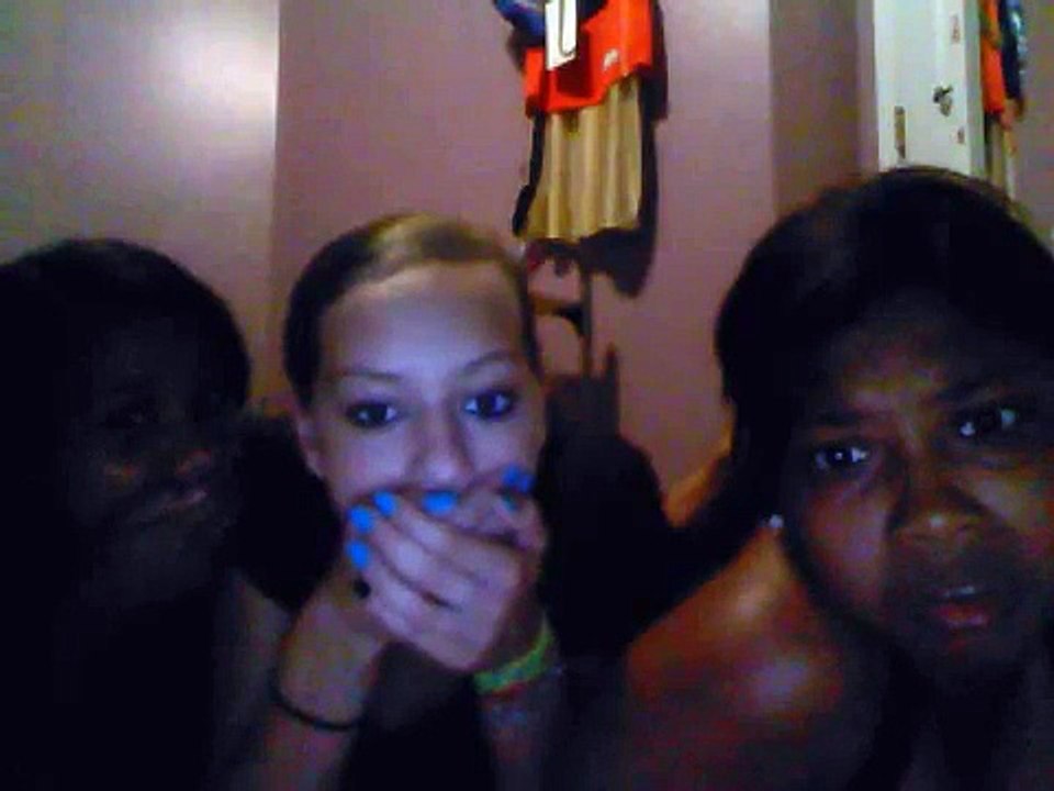 1 priest 1 nun reaction alex sandra bre video Dailymotion