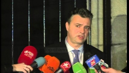 Télécharger la video: Rasti “Kokëdhima”, mblidhet komisioni i mandateve - Top Channel Albania - News - Lajme