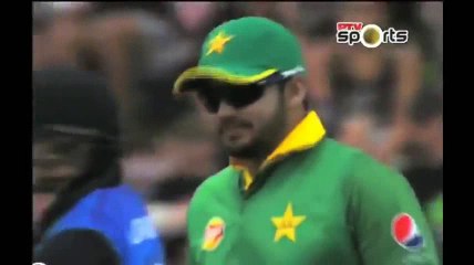 watching muhammad amir bowling speed