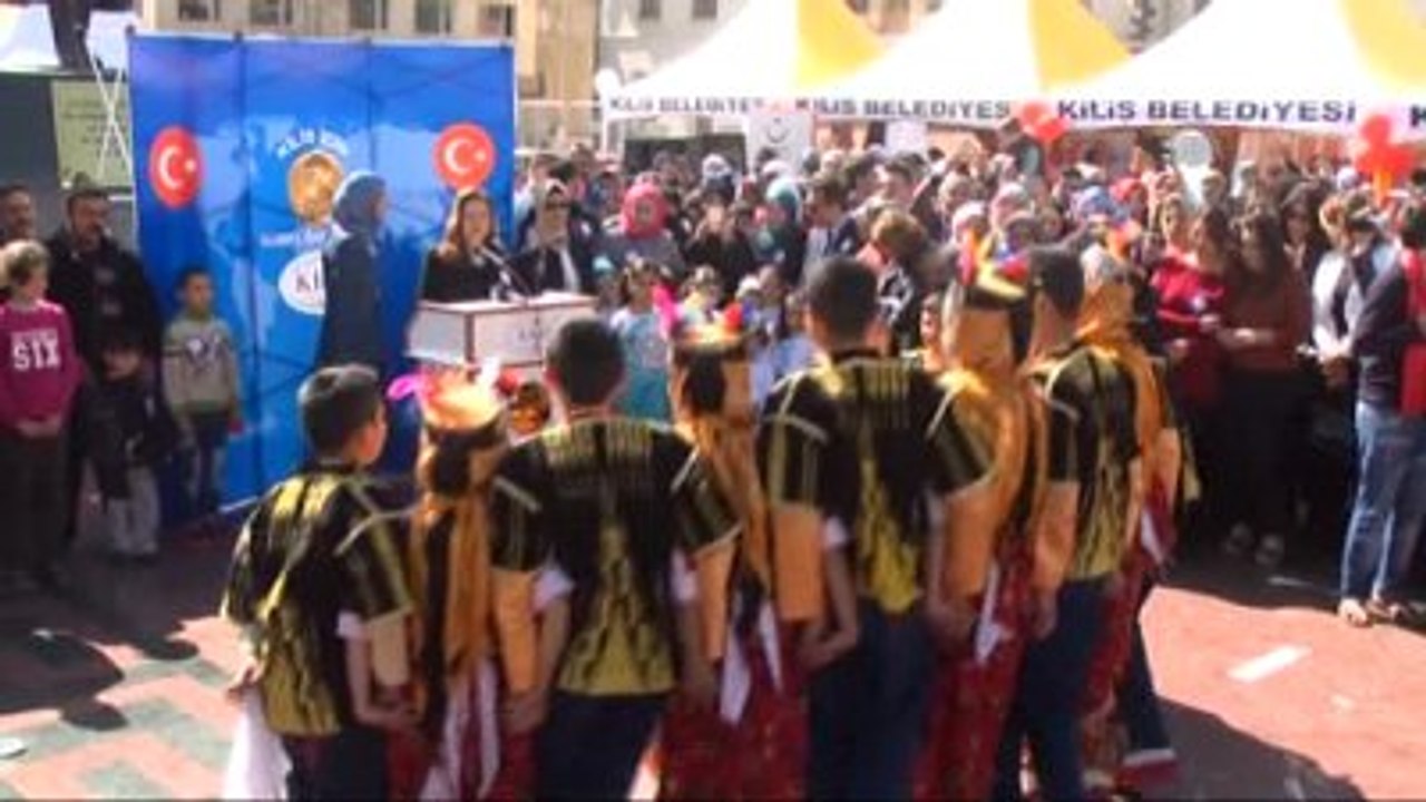 Suriyeli ve Türk Kadınlar Dünya Kadınlar Günü'nü Kutladı