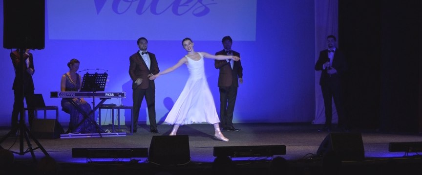 AGORA MEDIA | Spectacol de Ziua Femeii - secvenţe din concertul Ad Libitum Voices