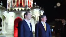 Başbakan Davutoğlu - Yunanistan Başbakanı Çipras Kordon'da Yürüyüş Yaptı (2)