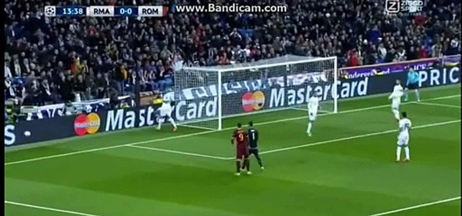 Edin Dzeko Amazing SHOOT Real Madrid vs Roma 08.03.2016 HD