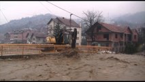 Refugjatet, në pritje për rrugën e Shqipërisë - Top Channel Albania - News - Lajme
