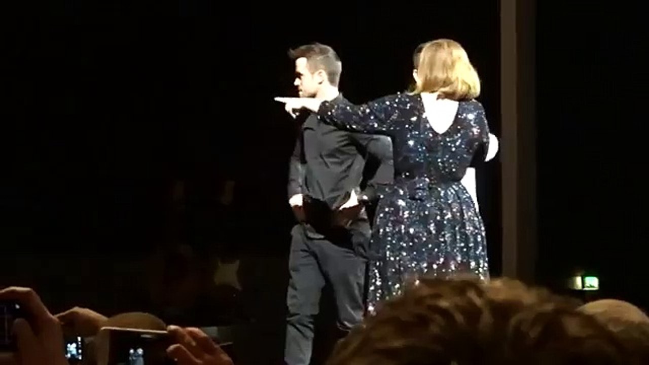 Adele invited two fans on stage to sing at her concert in Dublin