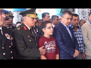 Hatay şehidini gözyaşlarıyla uğurladı