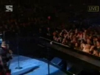Avril Lavigne - Sk8ter boi (Live)