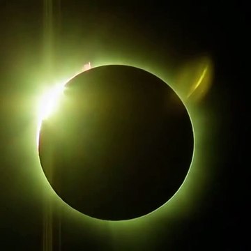 كسوف كلي للشمس Solar eclipse Live