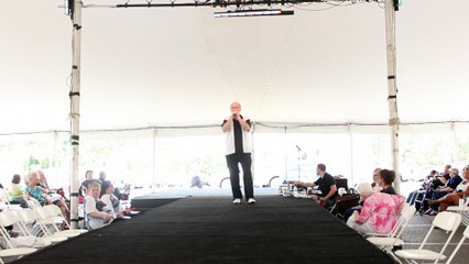 Gordon Piper sings 'If I Can Dream' Elvis Week 2015