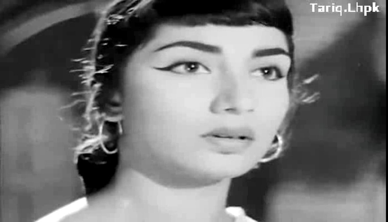 Humko tumhare ishq ne kya kya bana diya=Ek Musafir Ek Hasina 1962