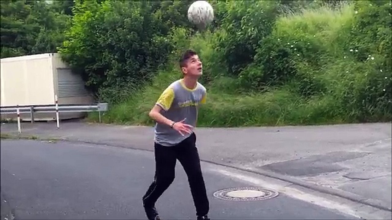Mirsat Ferati Football Freestyle 2013