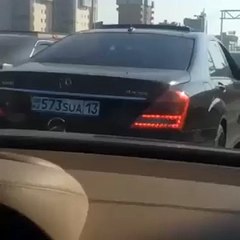 Оригинальный способ благодарности на дороге