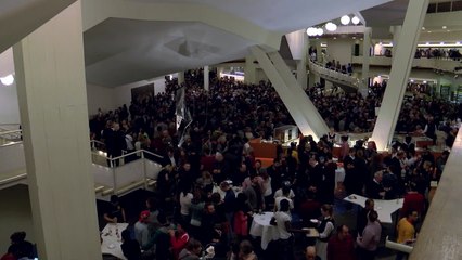 ベルリン・フィルなどが2千人以上の難民を特別公演に招待