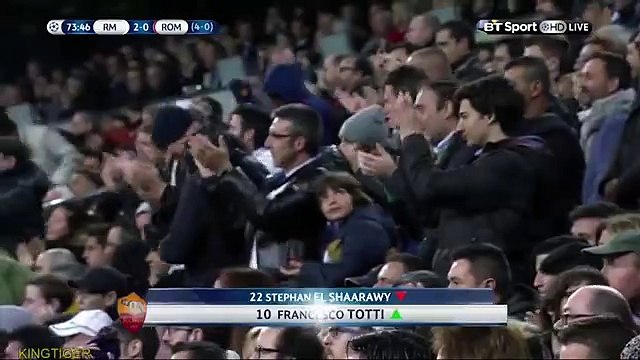 Real fans a standing ovation when Totti came