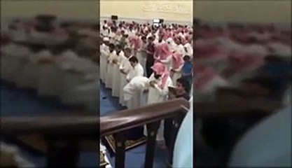 Someone Possessed When salaah and The Jin Out While the Imam is reciting