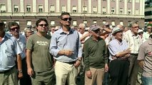 Falen borxhet e ushtarakëve - Top Channel Albania - News - Lajme