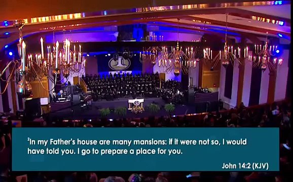 Marvin Winans Closes at Holy Convocation 2014