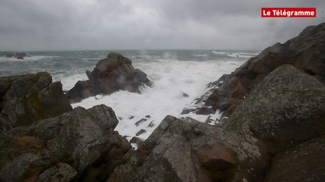 Plougasnou (29). Tempête au Diben