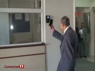 Sigara içen memura 40 dakika izin