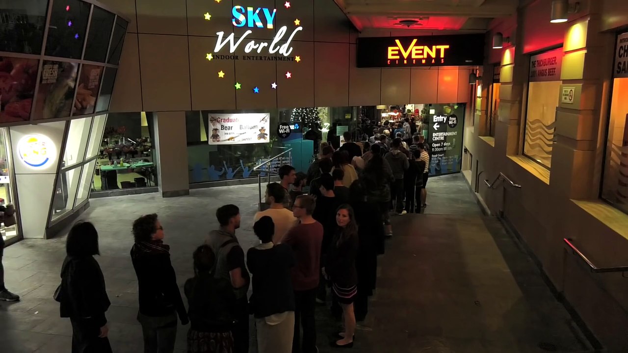 Fans react to Star Wars׃ The Force Awakens