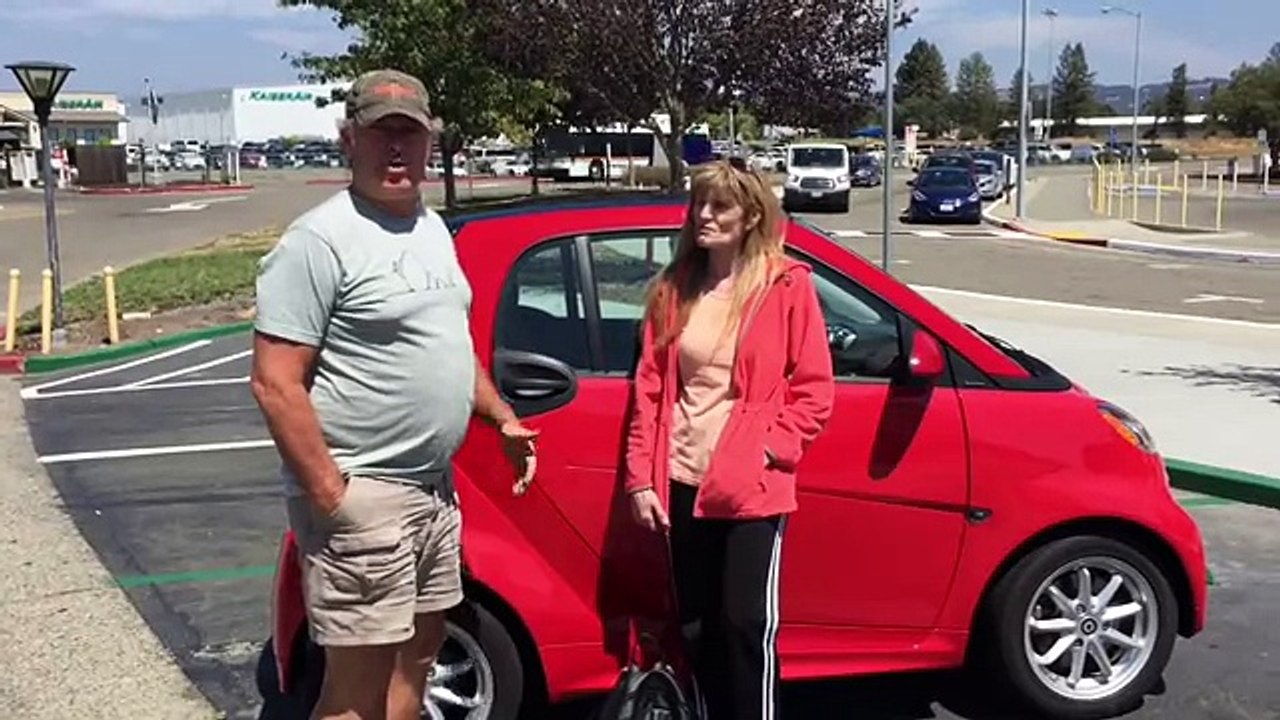 Rent a 2016 Smart Car electric drive at Sixt rent a car of STS