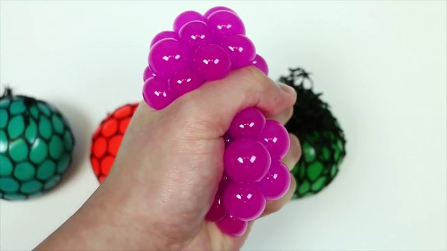 Cutting-Open-Squishy-Mesh-SLIME-BALLS-Funny Weird-Color-Changing-Stress-Balls
