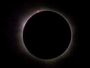 La Nasa capture l'éclipse totale en Indonésie