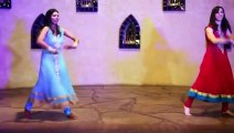 Pakistani Wedding Mehndi Night AWESOME Dance