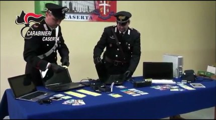 Caserta - acquisti da 2, 5 mln con carte credito clonate: 26 arresti