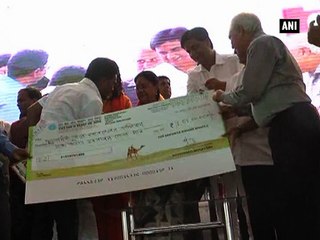 Rajasthan CM receives Rs 5 crore for water conservation