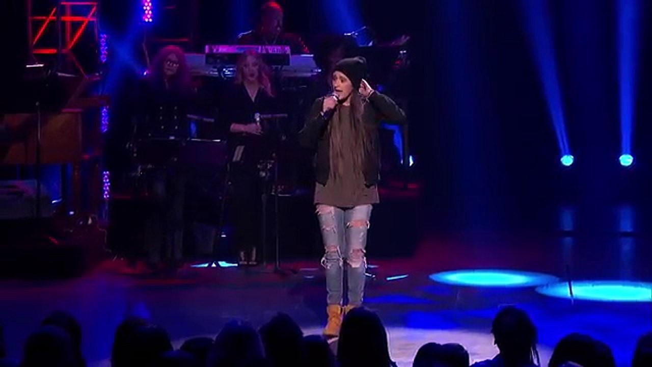 Avalon Young - -Yo (Excuse Me Miss)- by Chris Brown - AMERICAN IDOL
