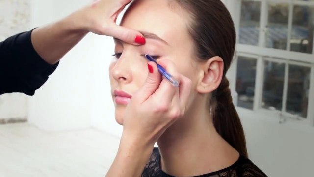 Выразительный макияж. Видео-урок выразительный макияж глаз.