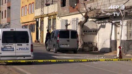 Eight IS rockets from Syria kills 2 in Turkey, including child